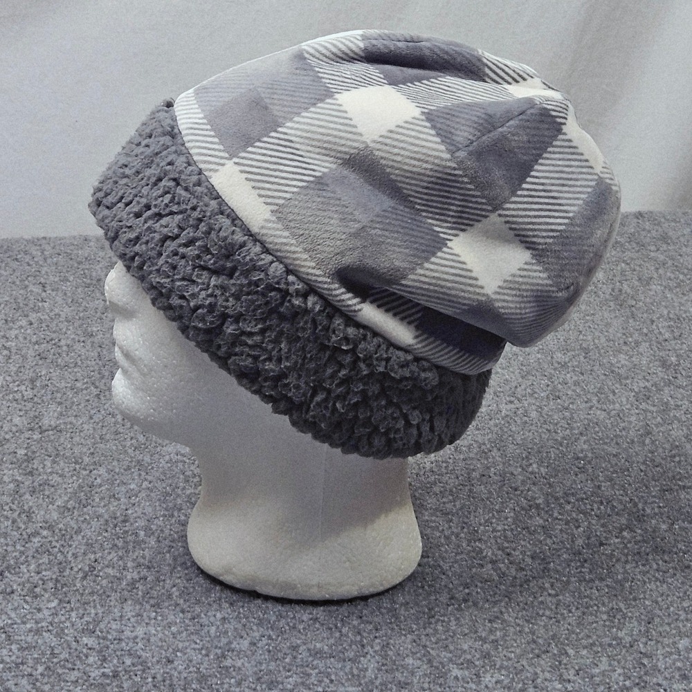 Cuddl Duds Beanie Hat Womens Gray Plaid Faux Fur Sherpa Fleece Lined Winter Cozy